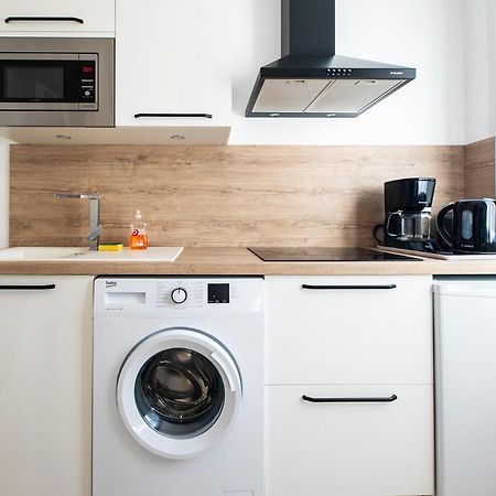 Dolmen Adrien 5 Apartment Тур Екстериор снимка