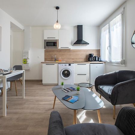 Dolmen Adrien 5 Apartment Тур Екстериор снимка